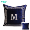 Modrý nový styl Queen Size s LOGEM hotelu Velvet sametový dekorační polštář